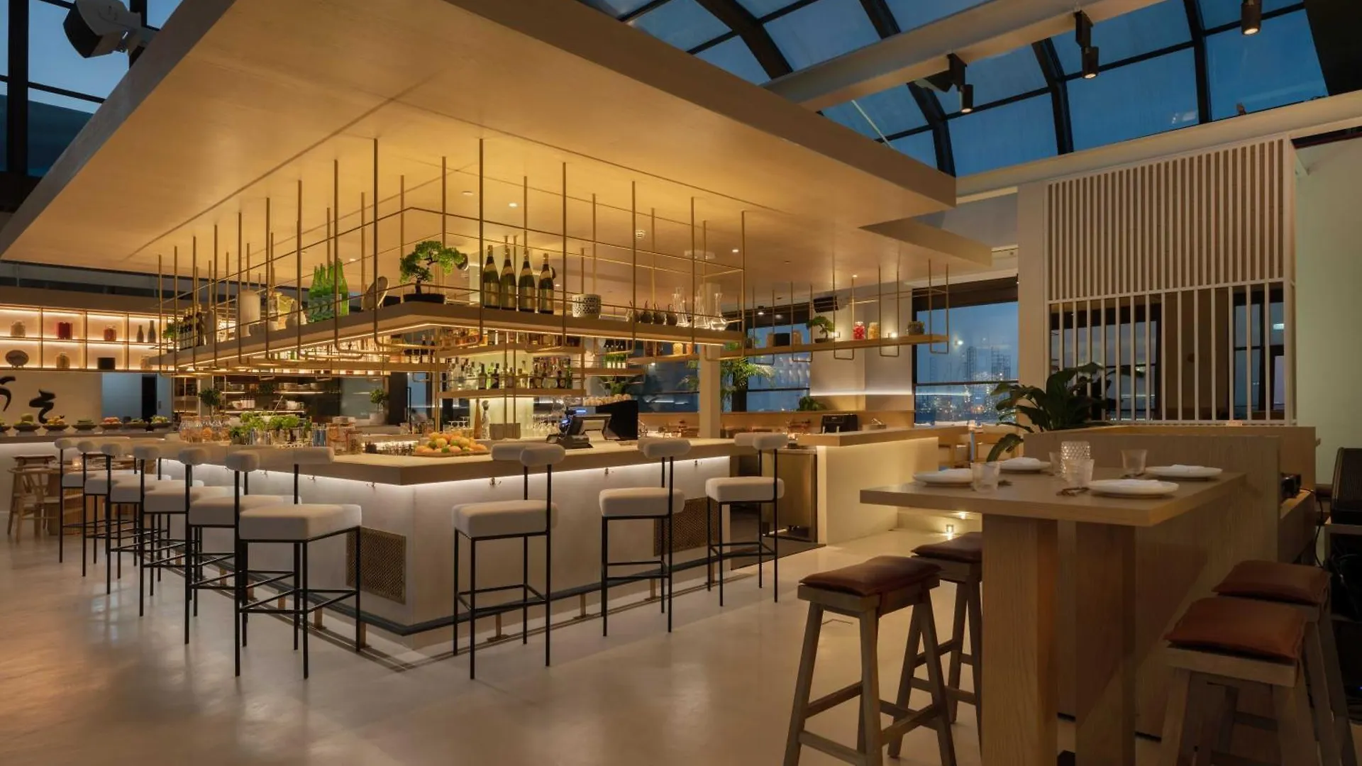 Hyatt Centric Jumeirah Dubaj Hotel