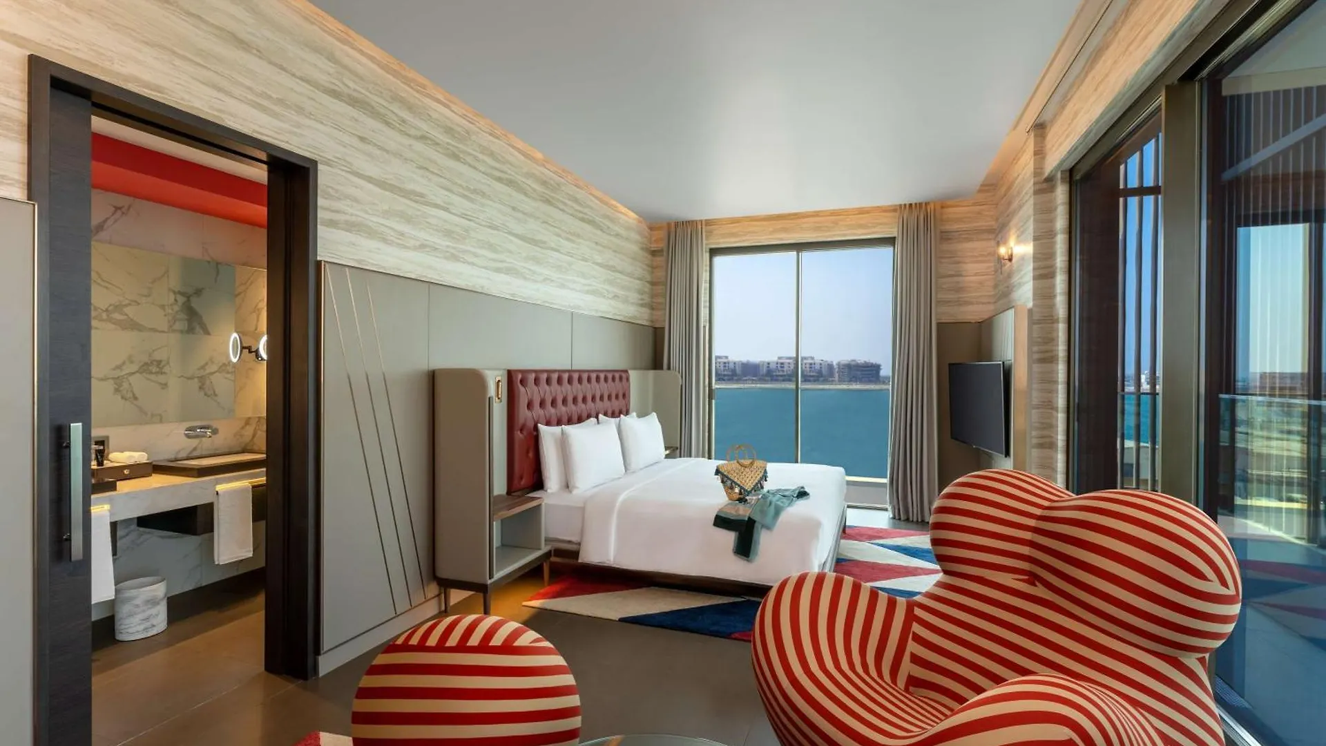 Hyatt Centric Jumeirah Dubaj 5*,